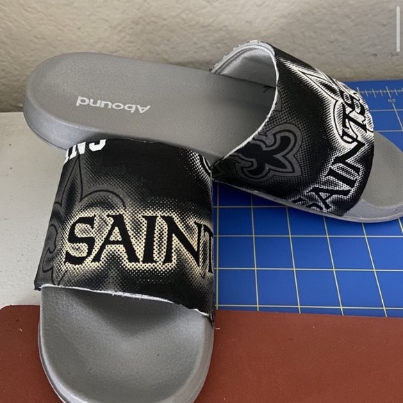 Custom - Picture 4 of 15